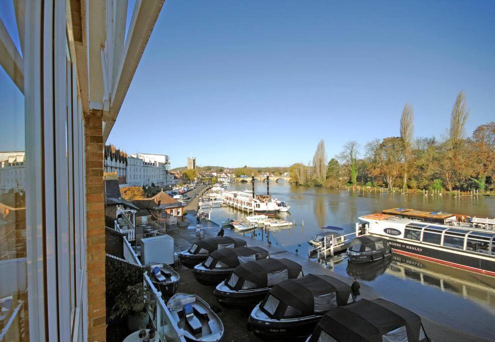 The Oars - Riverfront Property Henley-on-Thames Exterior photo