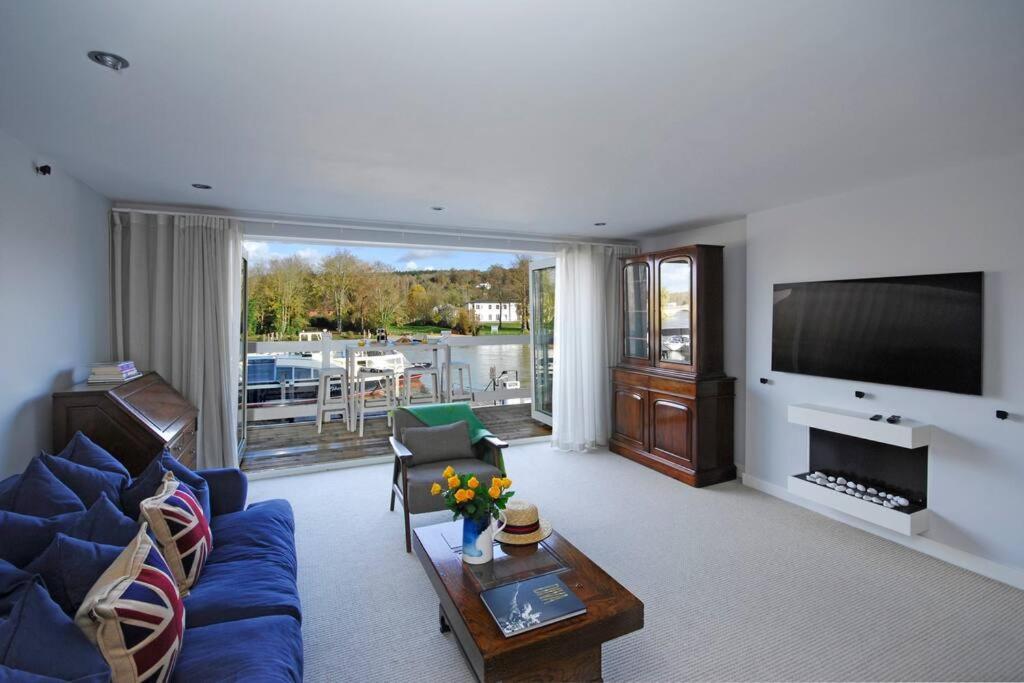 The Oars - Riverfront Property Henley-on-Thames Exterior photo